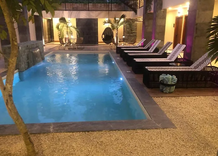 Apartment Talulah Amazing 3 Bdr Penthouse Private Pool