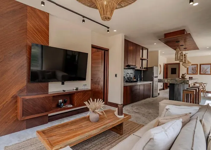 Apartment Talulah Amazing 3 Bdr Penthouse Private Pool