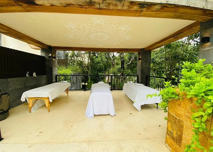 Apartment Talulah Amazing 3 Bdr Penthouse Private Pool *